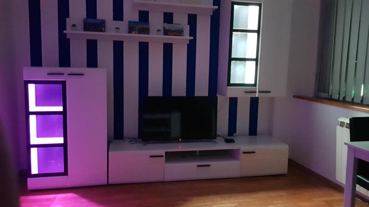 Central Apartment With 24-7 Building Security Novi Sad Eksteriør bilde