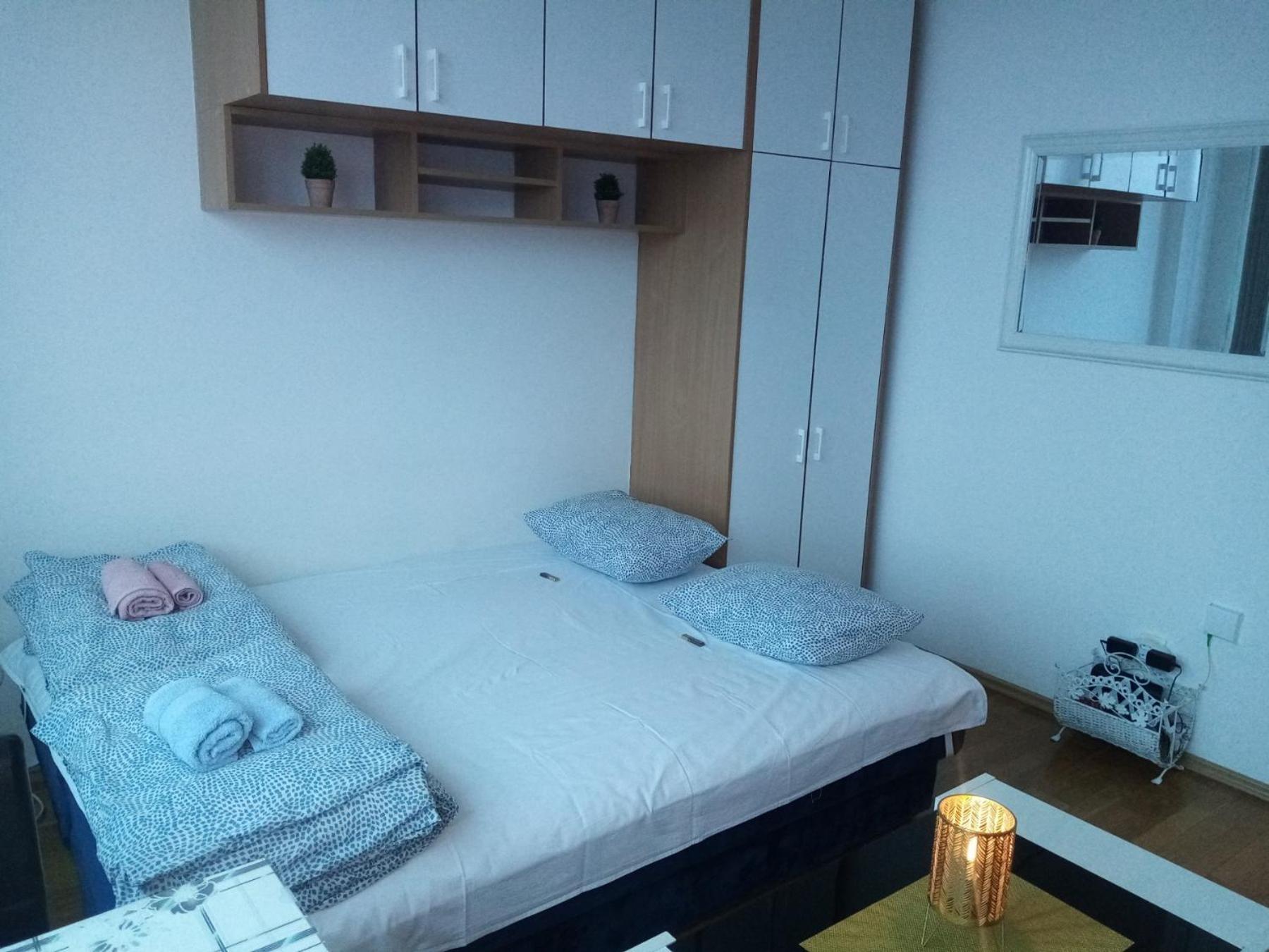 Central Apartment With 24-7 Building Security Novi Sad Eksteriør bilde